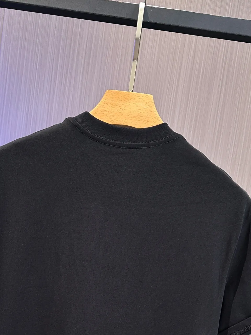 VALENTNO 2026 Classic T 280 ， Breathable ， ， ！ Same Style ：White Black Gray -Size：S M L Xl